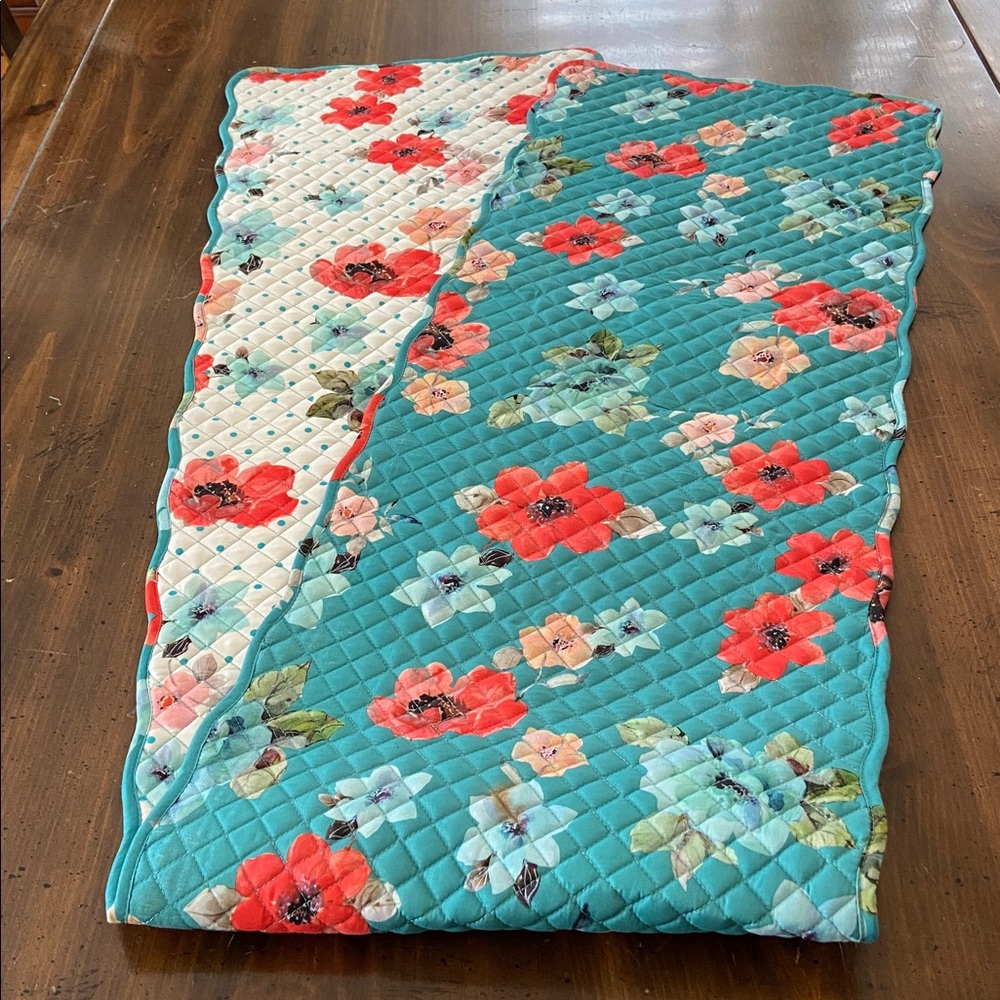 Pioneer Woman Reversible Table Runner